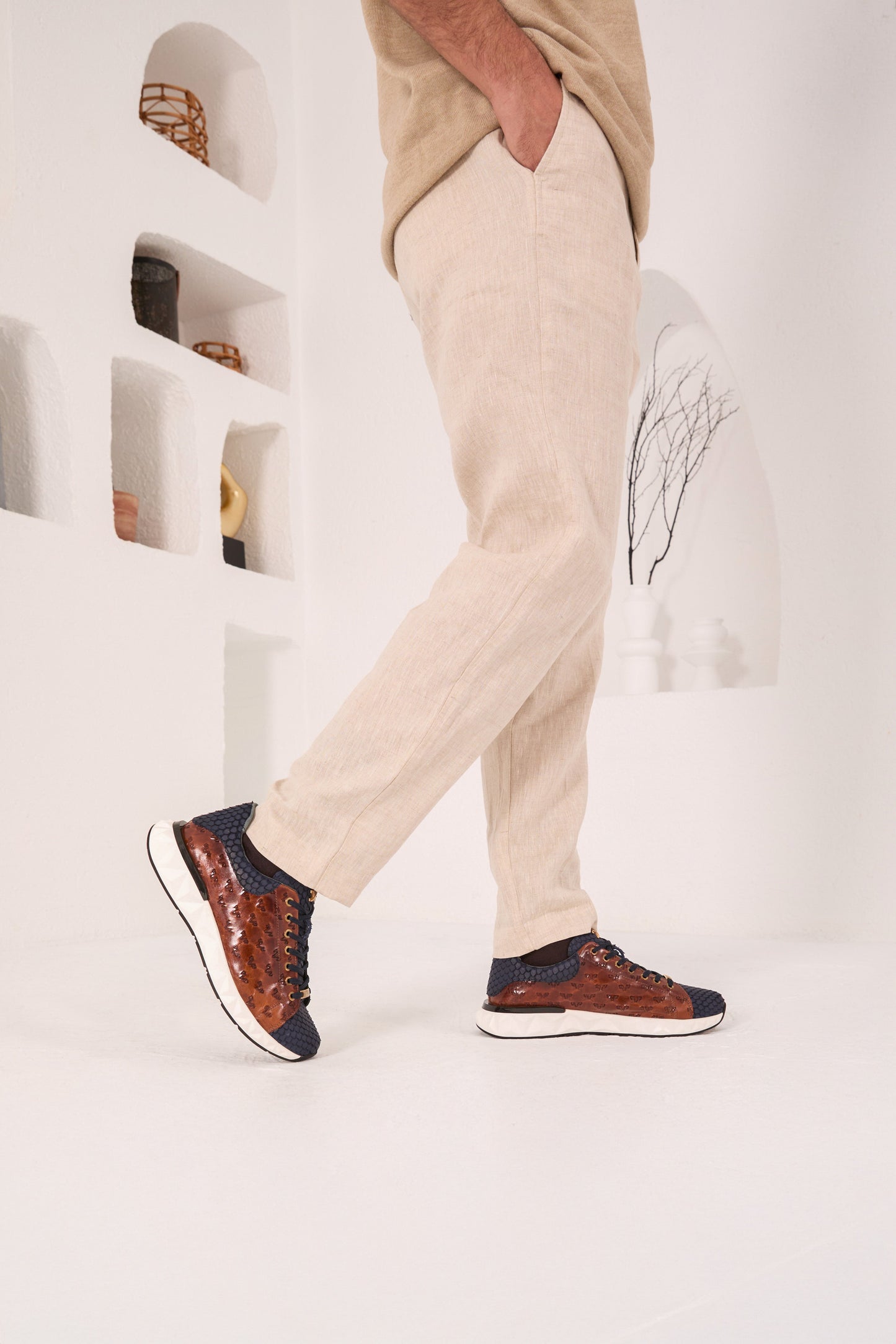 The Caesars Navy & Tan Leather Men Sneaker