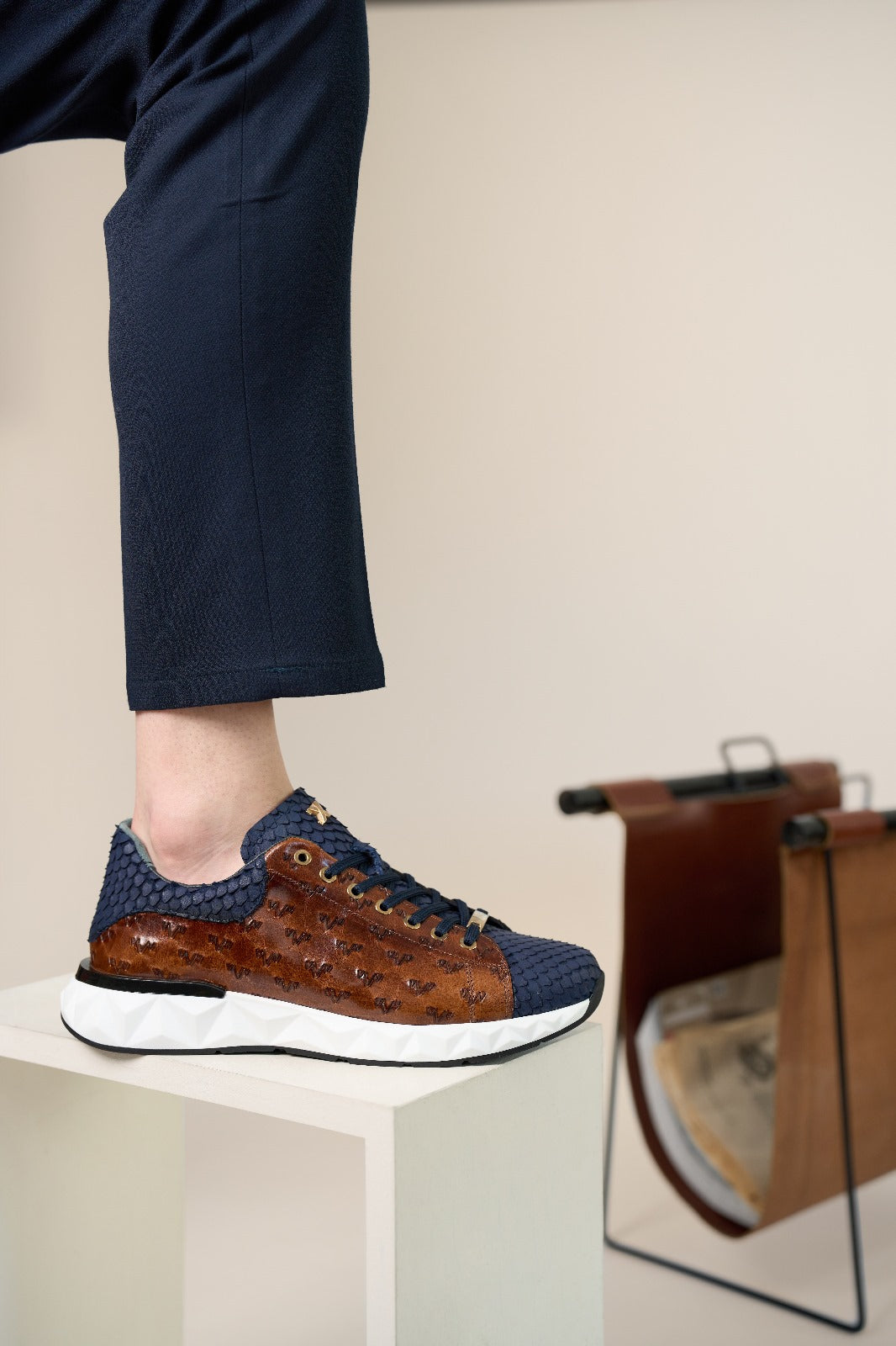 The Caesars Navy & Tan Leather Men Sneaker