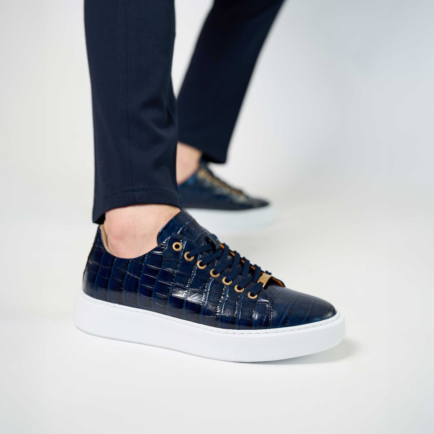 The Dublin Blue Leather Men Sneaker
